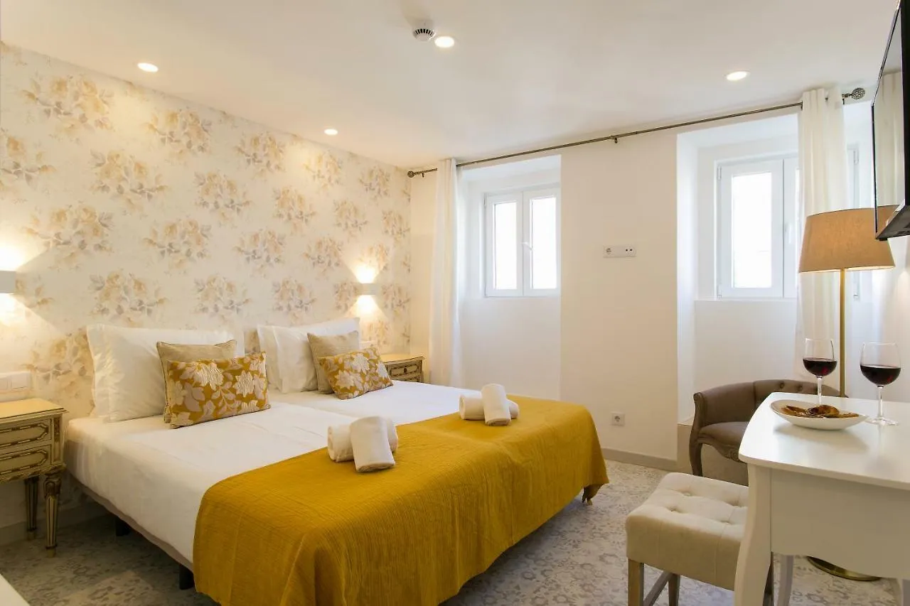 Suites Amalia Guesthouse Near Rossio Square Lisbon