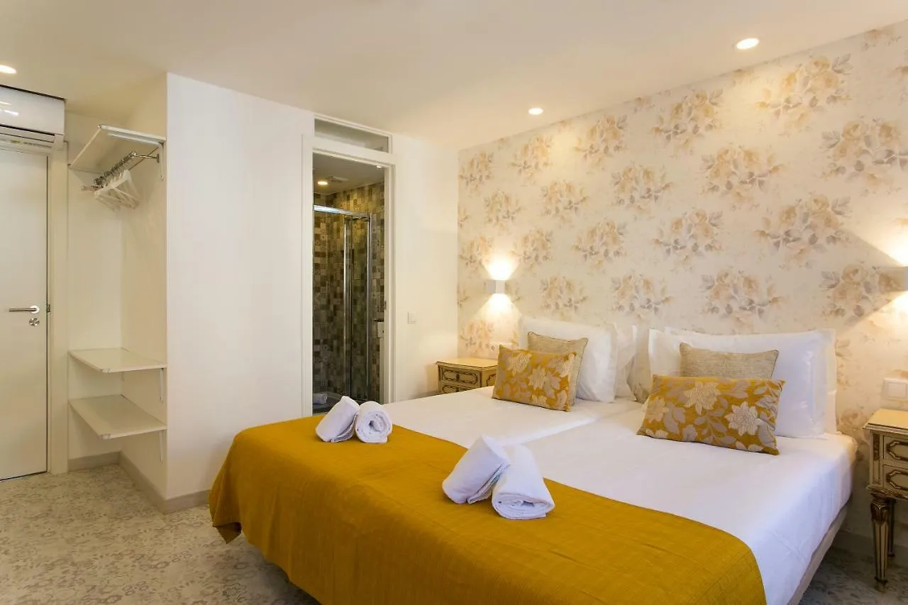 Suites Amalia Guesthouse Near Rossio Square Lisbon