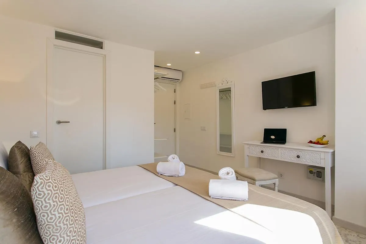 Guest house Suites Amalia Guesthouse Near Rossio Square Lisbon