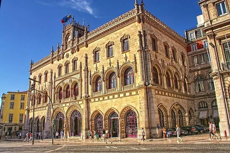 Suites Amalia Guesthouse Near Rossio Square Lisbon 3*,